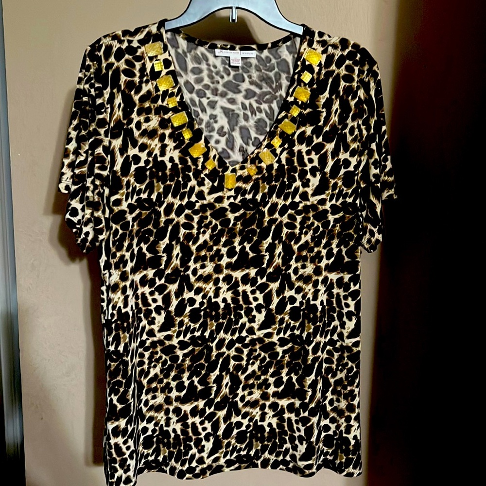 JM Collection 1X Blouse Animal Print with Gold Jewels Good Used Condition.
